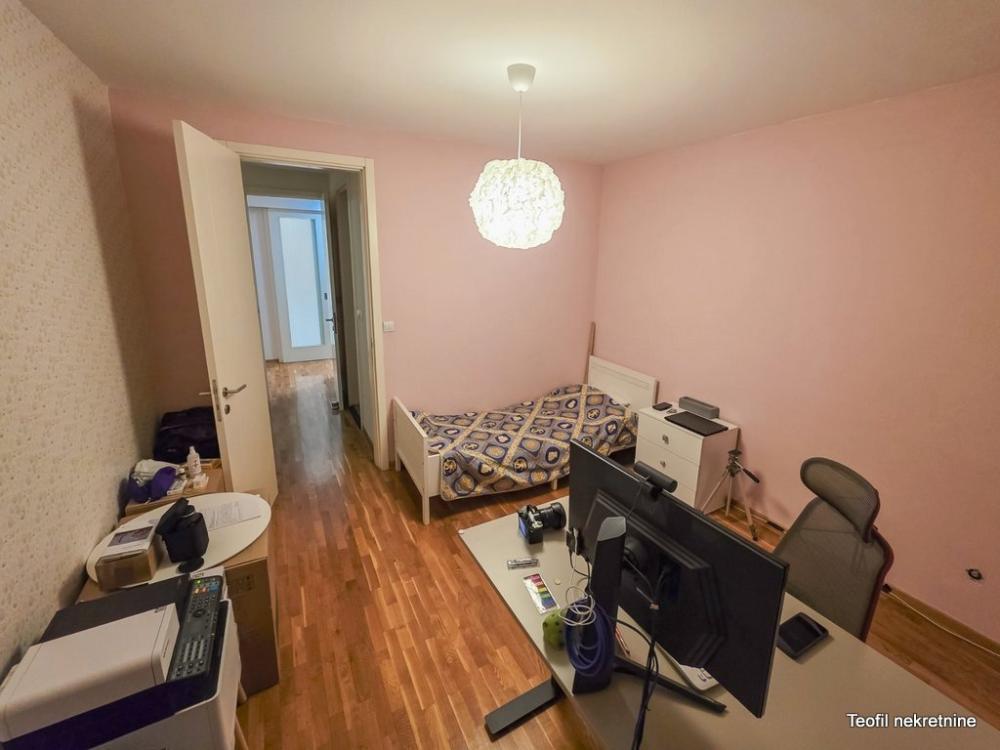 Stan na prodaju u Beogradu, Novi Beograd blok 67A (Belvile), trosoban, 101m2, cena 403000 evra