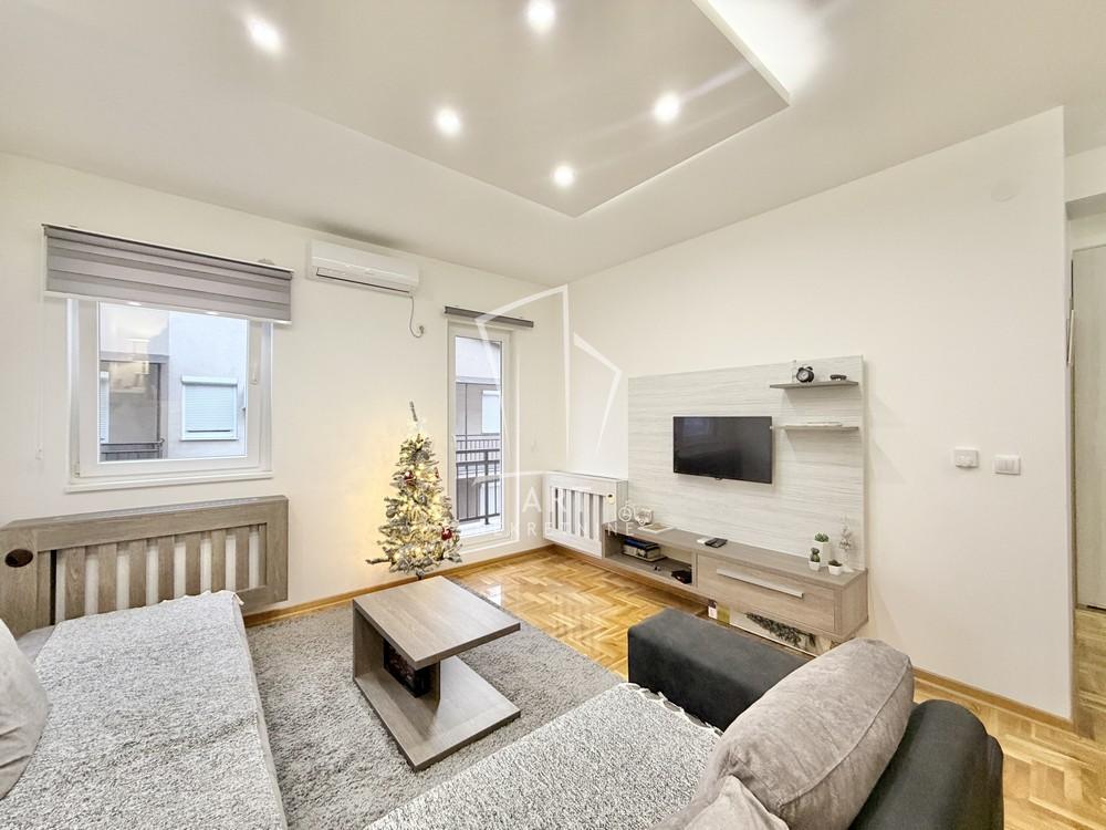 Stan na prodaju u Beogradu, Zvezdara, jednoiposoban, 42m2, cena 125000 evra