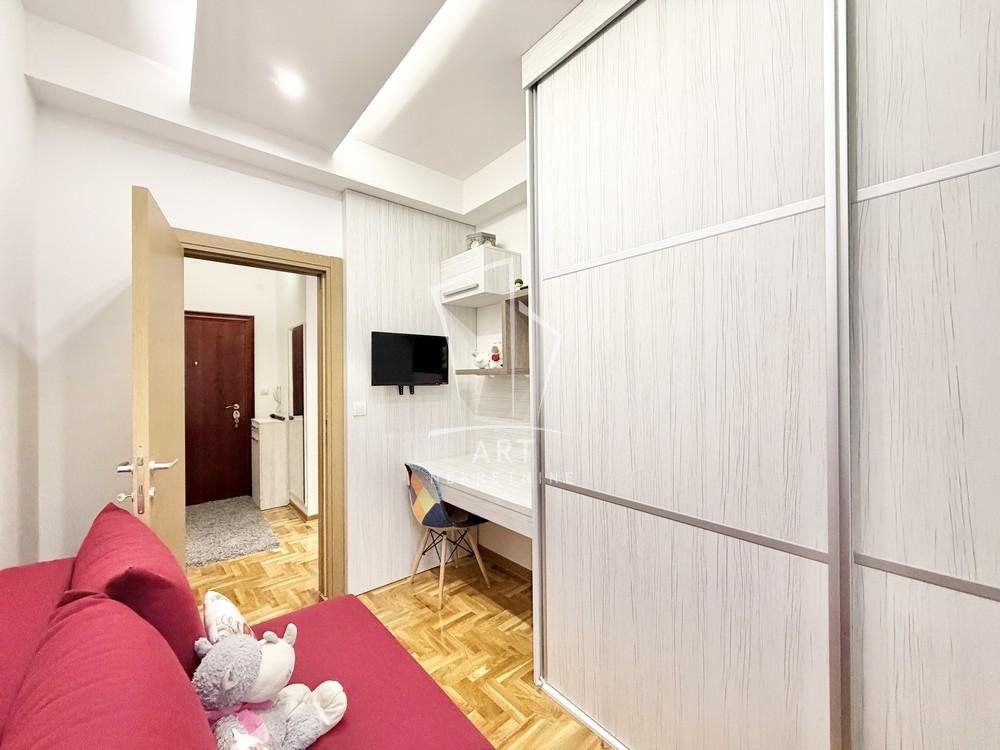 Stan na prodaju u Beogradu, Zvezdara, jednoiposoban, 42m2, cena 125000 evra