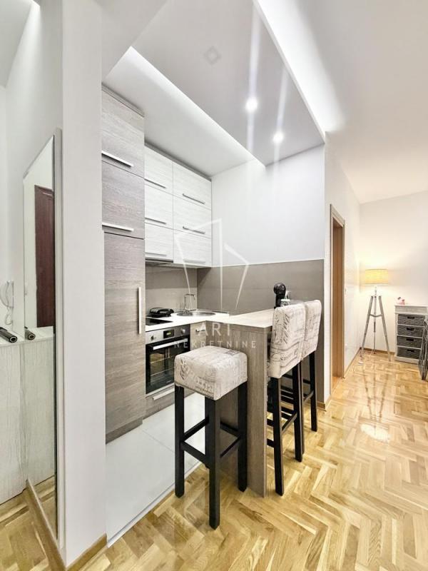 Stan na prodaju u Beogradu, Zvezdara, jednoiposoban, 42m2, cena 125000 evra