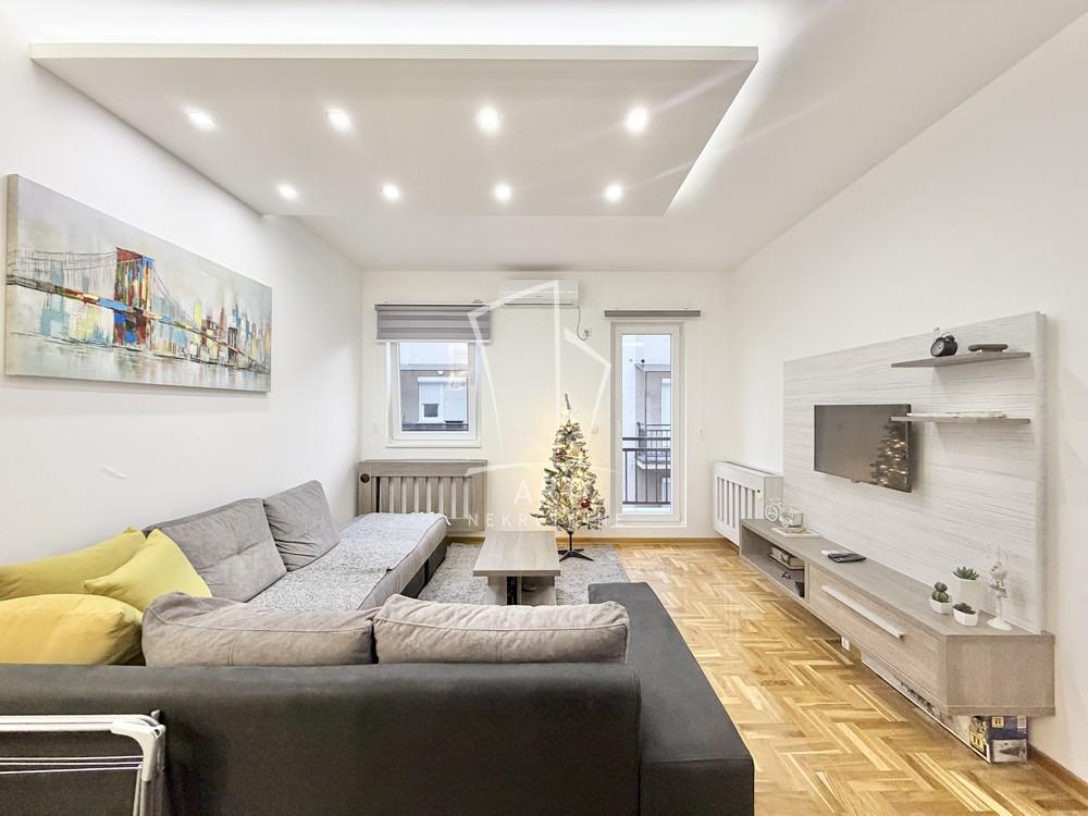 Stan na prodaju u Beogradu, Zvezdara, jednoiposoban, 42m2, cena 125000 evra