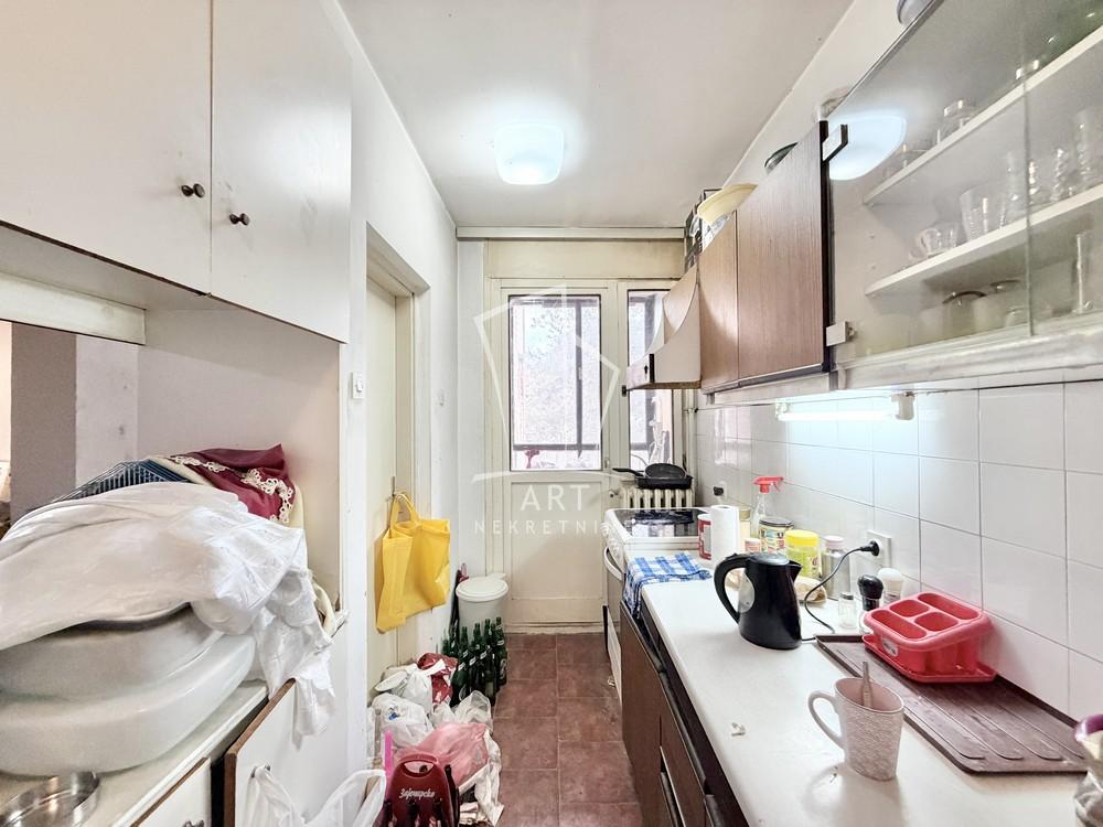 Stan na prodaju u Beogradu, Mirijevo, trosoban, 80m2, cena 229000 evra