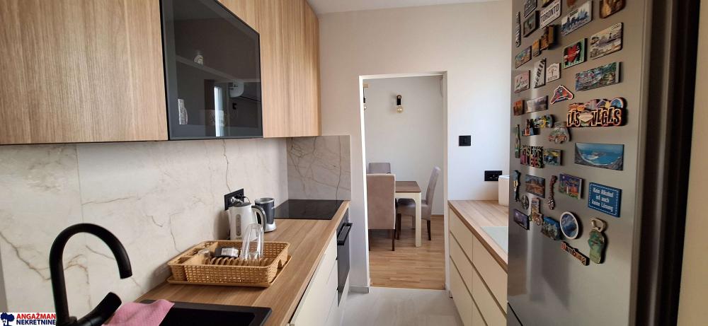 Stan na prodaju u Beogradu, Novi Beograd blok 70 (Kineski TC), dvosoban, 61m2, cena 334000 evra