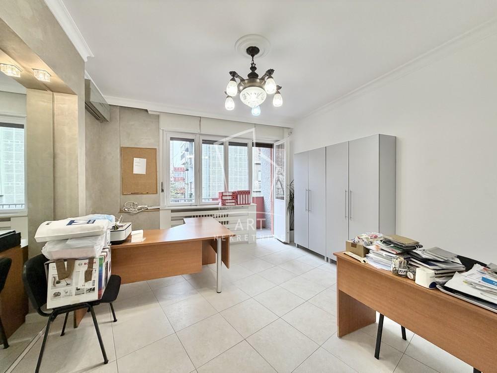 Stan na prodaju u Beogradu, Vračar, dvosoban, 54m2, cena 308000 evra