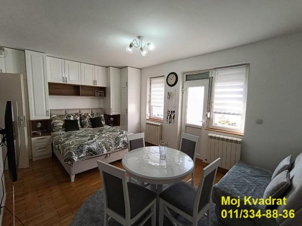 Stan na prodaju u Beogradu, Učiteljsko naselje, jednosoban, 30m2, cena 133000 evra