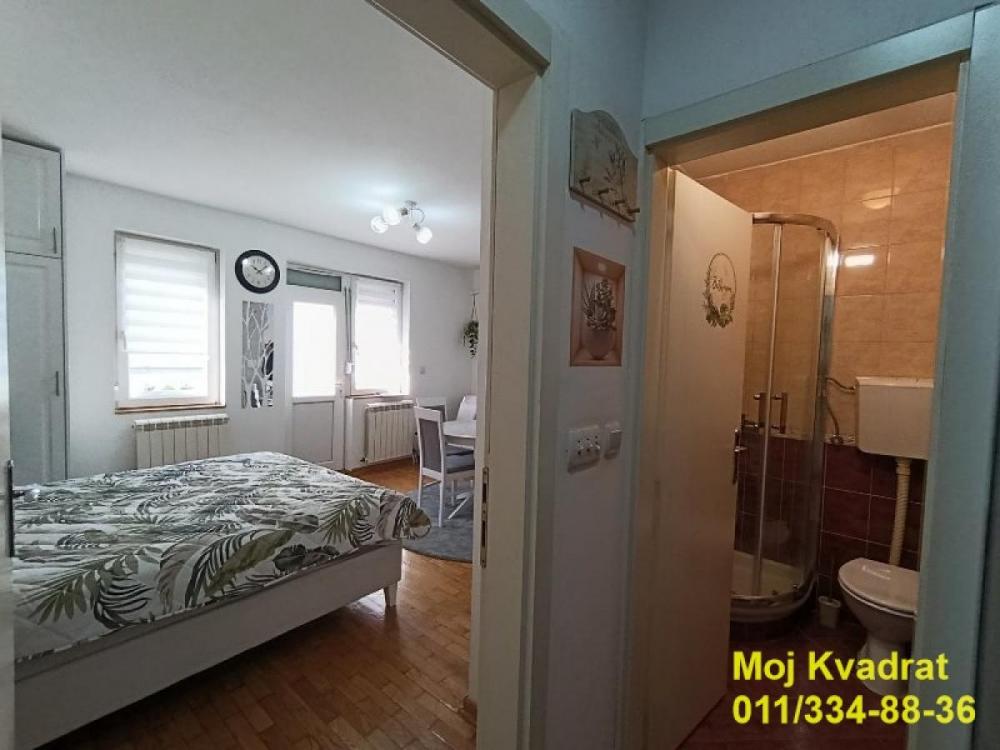 Stan na prodaju u Beogradu, Učiteljsko naselje, jednosoban, 30m2, cena 133000 evra