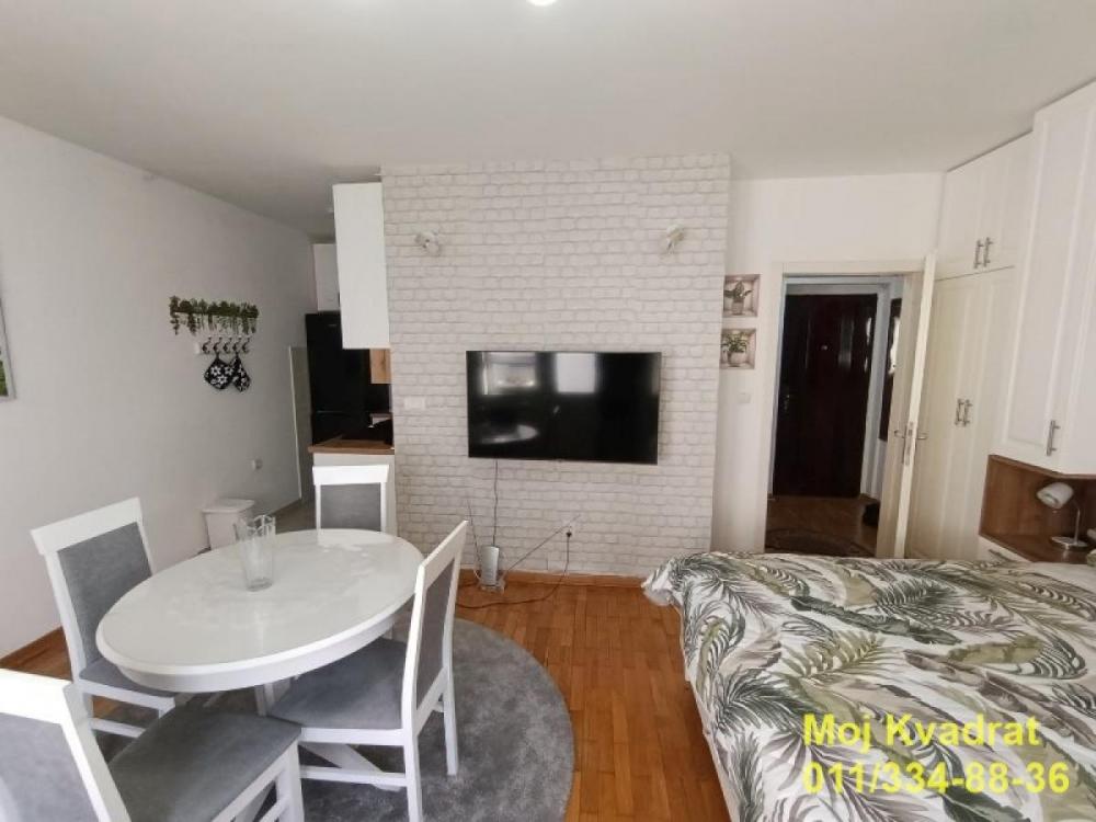 Stan na prodaju u Beogradu, Učiteljsko naselje, jednosoban, 30m2, cena 133000 evra