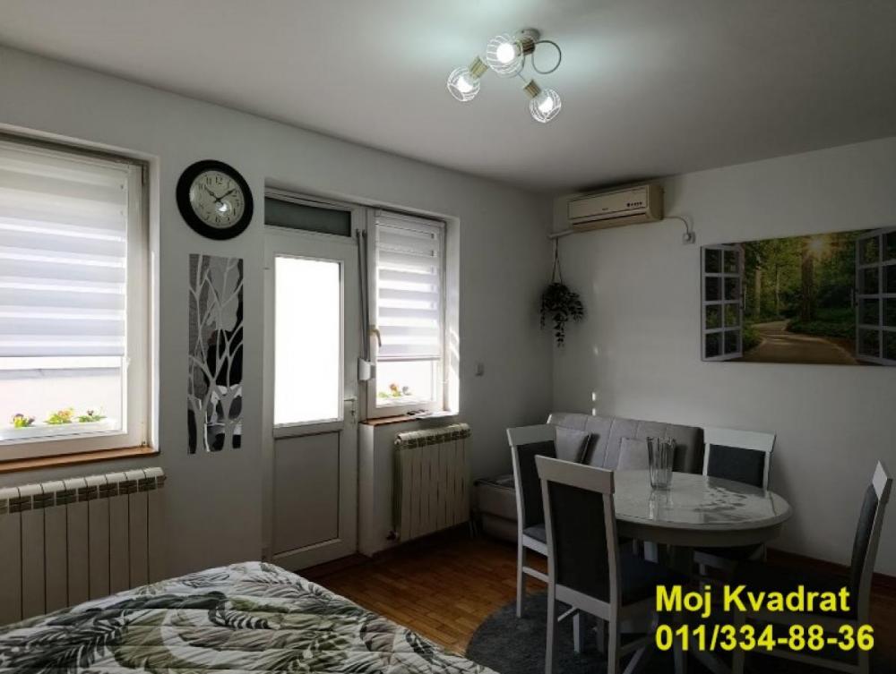 Stan na prodaju u Beogradu, Učiteljsko naselje, jednosoban, 30m2, cena 133000 evra