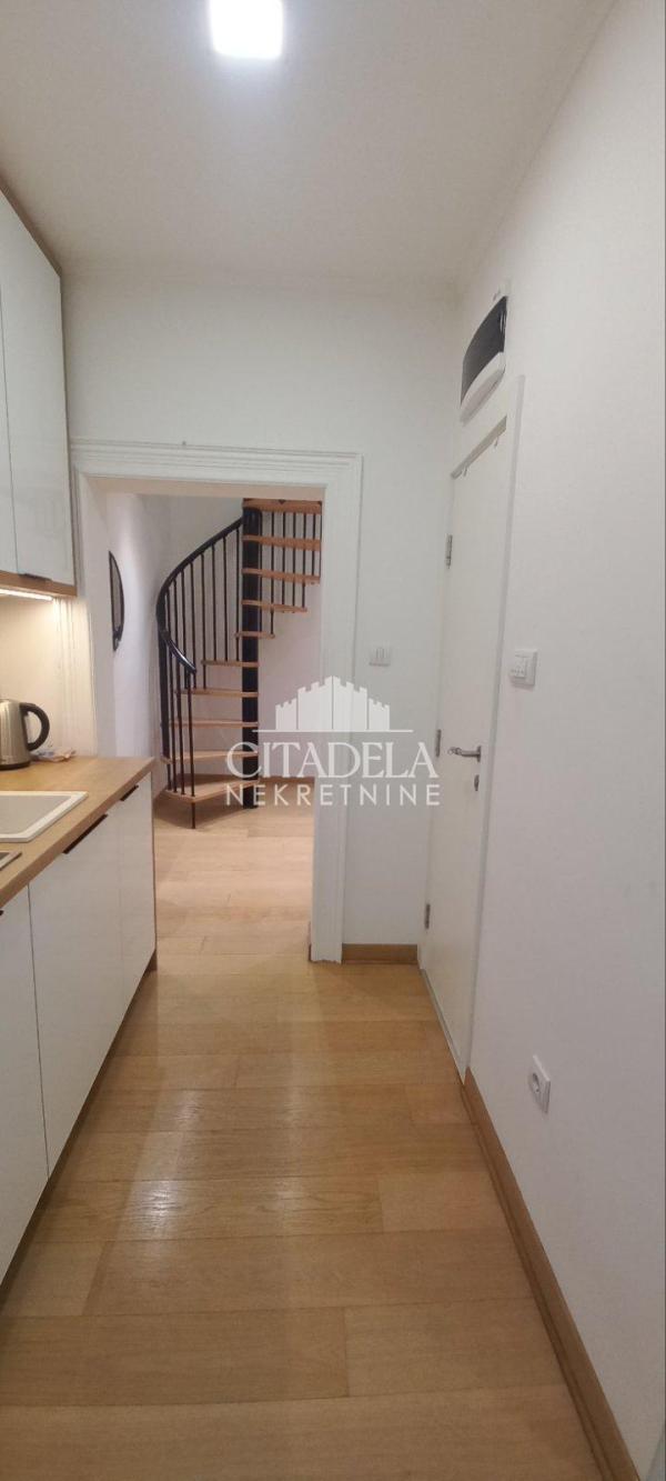 Stan na prodaju u Beogradu, Stari grad, jednoiposoban, 26m2, cena 169000 evra