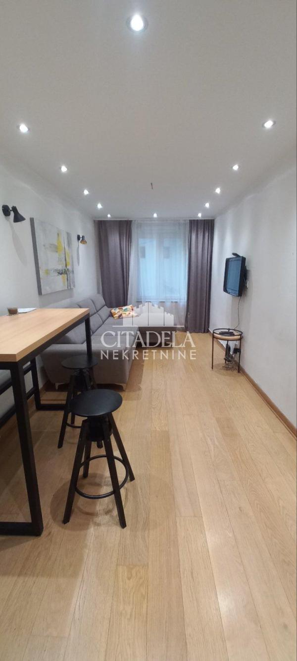 Stan na prodaju u Beogradu, Stari grad, jednoiposoban, 26m2, cena 169000 evra