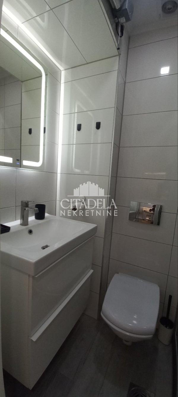 Stan na prodaju u Beogradu, Stari grad, jednoiposoban, 26m2, cena 169000 evra