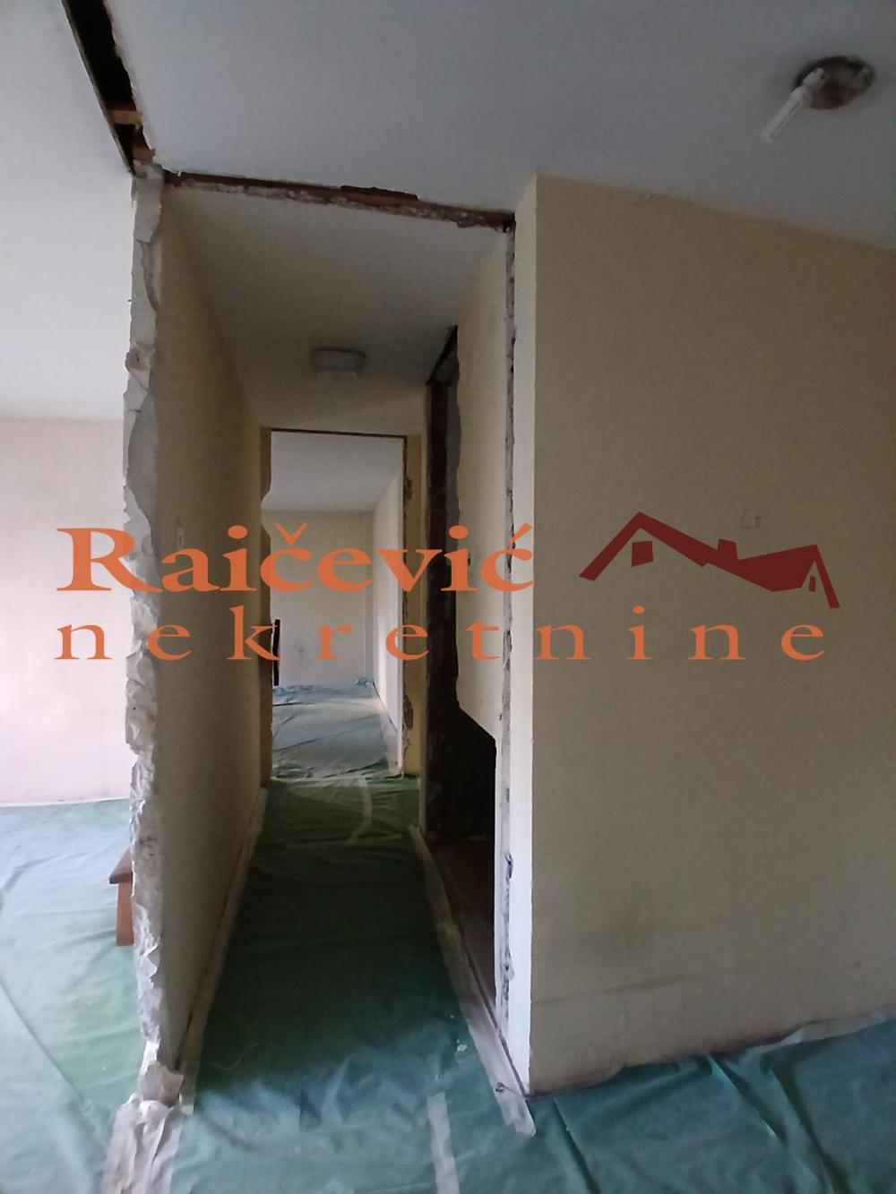 Stan na prodaju u Beogradu, Novi Beograd blok 45 (TC Enjub), dvosoban, 55m2, cena 188000 evra