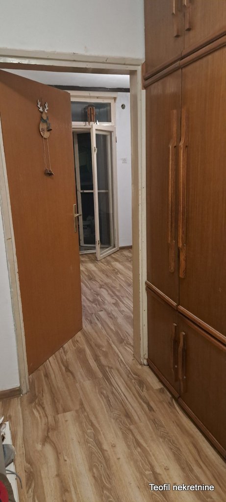 Stan na prodaju u Beogradu, dvoiposoban, 63m2, cena 81000 evra