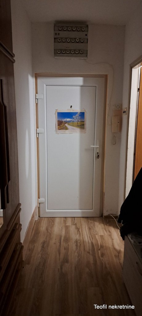 Stan na prodaju u Beogradu, dvoiposoban, 63m2, cena 81000 evra