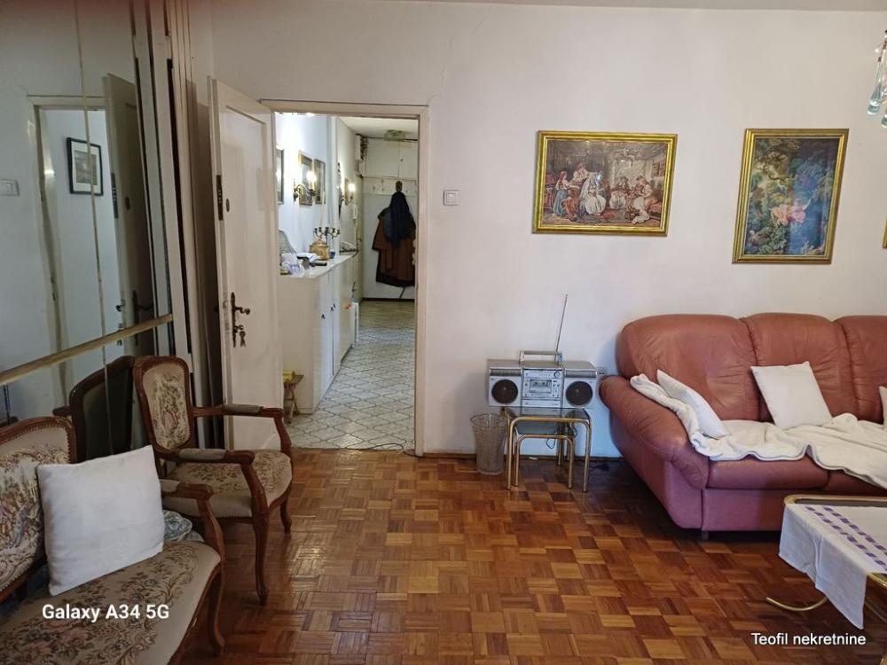 Stan na prodaju u Beogradu, Fontana, troiposoban, 79m2, cena 250000 evra