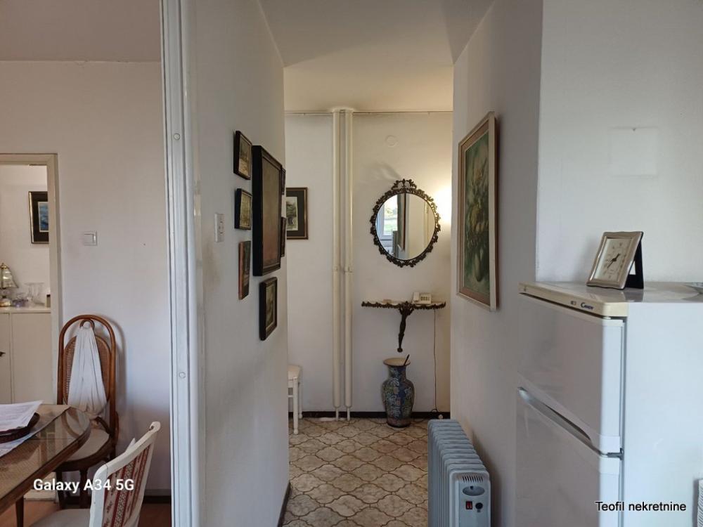 Stan na prodaju u Beogradu, Fontana, troiposoban, 79m2, cena 250000 evra