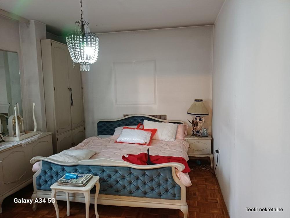 Stan na prodaju u Beogradu, Fontana, troiposoban, 79m2, cena 250000 evra