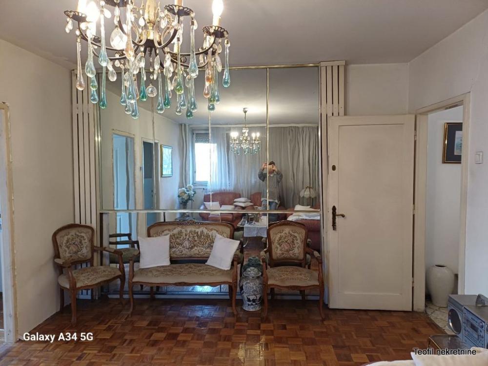 Stan na prodaju u Beogradu, Fontana, troiposoban, 79m2, cena 250000 evra