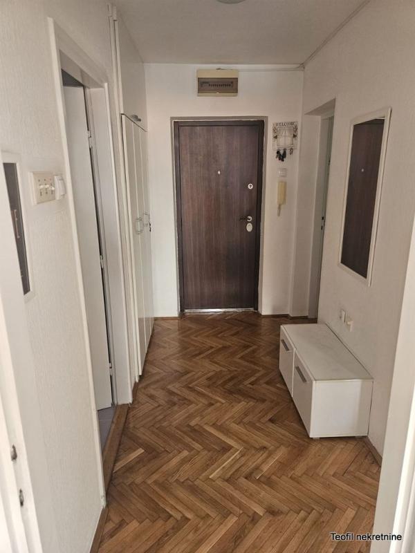 Stan na prodaju u Beogradu, Banovo brdo, dvoiposoban, 65m2, cena 220000 evra