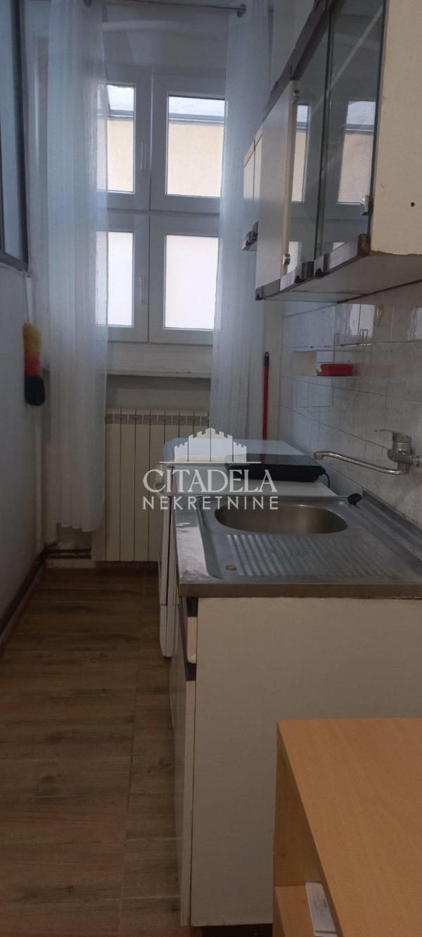 Stan na prodaju u Beogradu, Stari grad, jednosoban, 30m2, cena 113000 evra