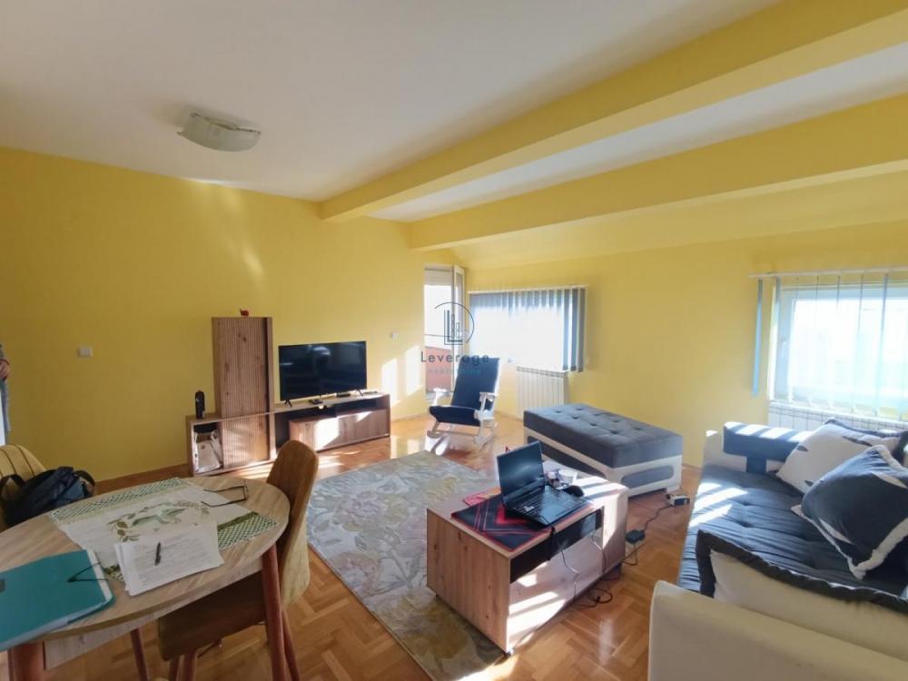 Stan na prodaju u Beogradu, Zvezdara, jednoiposoban, 48m2, cena 135000 evra