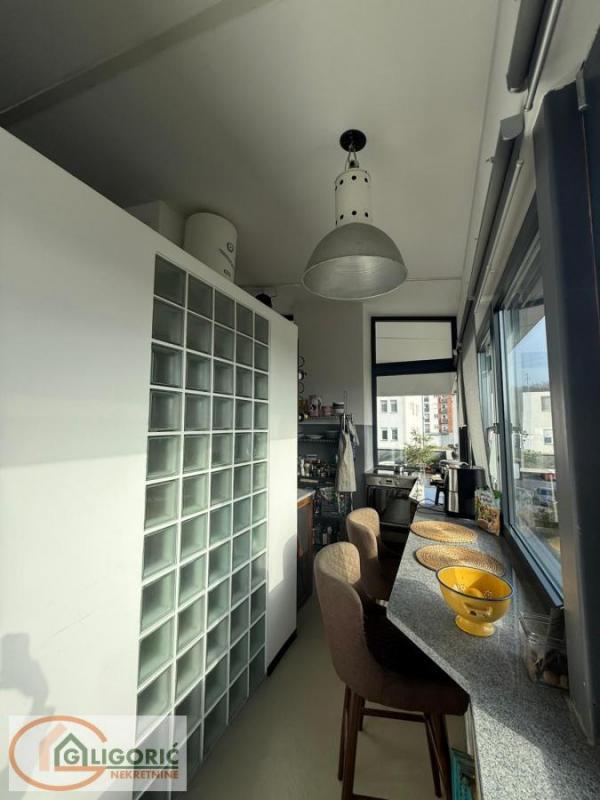 Stan na prodaju u Beogradu, Mirijevo, cetvorosoban, 130m2, cena 270000 evra