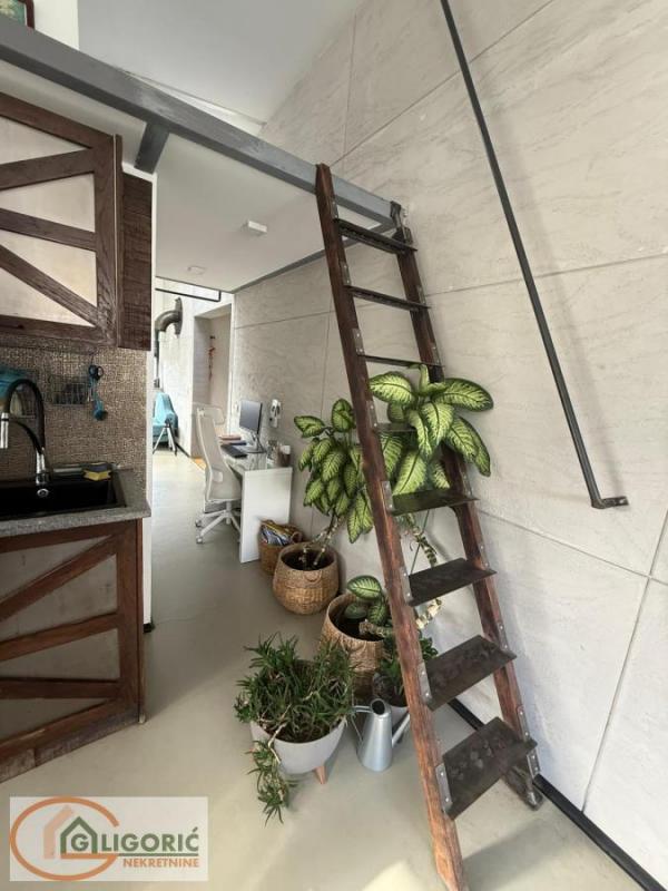 Stan na prodaju u Beogradu, Mirijevo, cetvorosoban, 130m2, cena 270000 evra