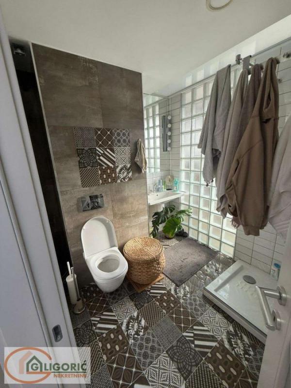 Stan na prodaju u Beogradu, Mirijevo, cetvorosoban, 130m2, cena 270000 evra