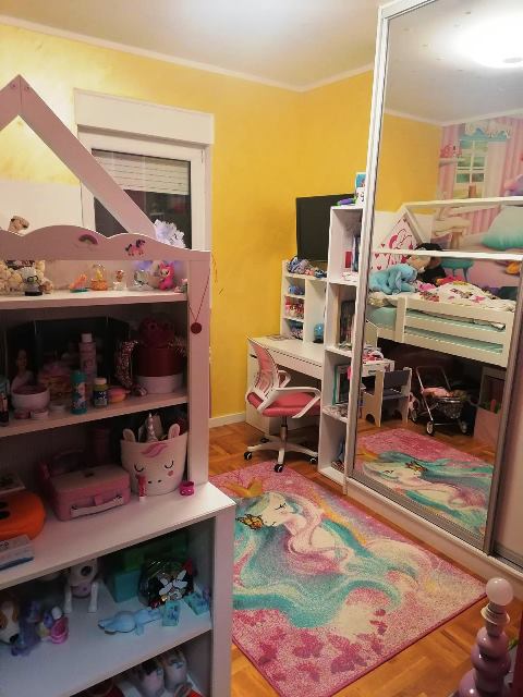 Stan na prodaju u Beogradu, Ledine, trosoban, 80m2, cena 184900 evra