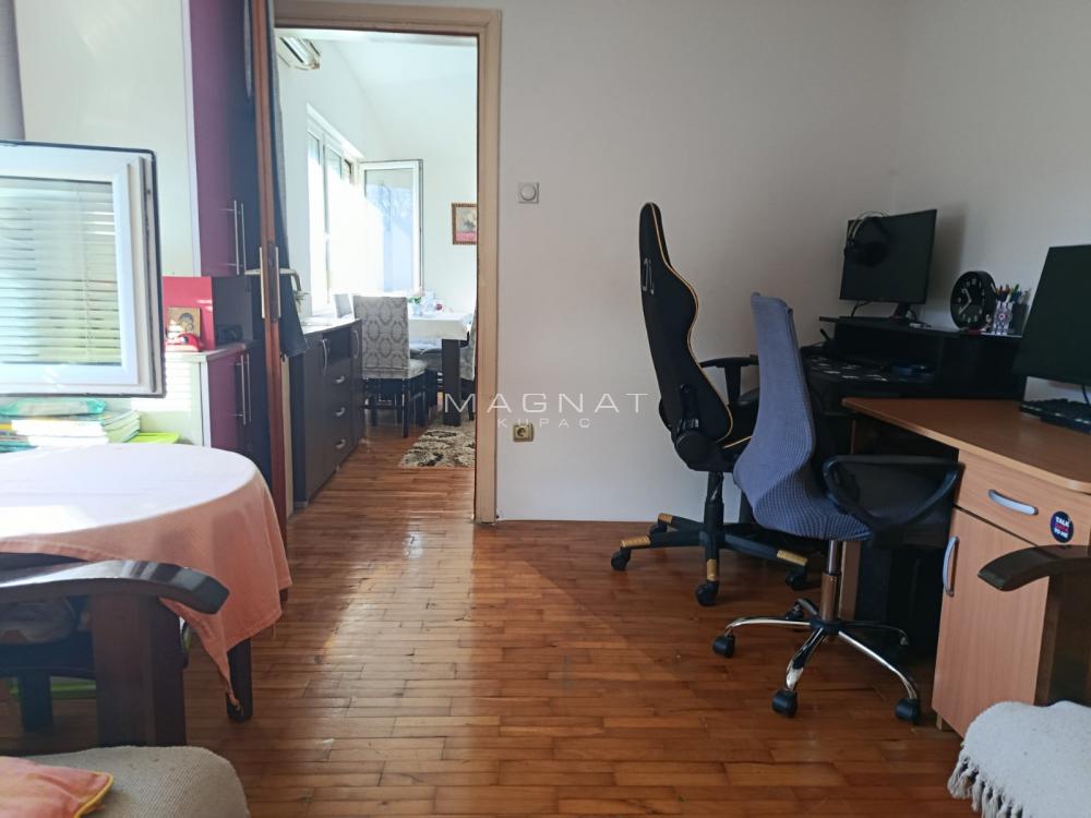 Stan na prodaju u Beogradu, Miljakovac, trosoban, 55m2, cena 140000 evra