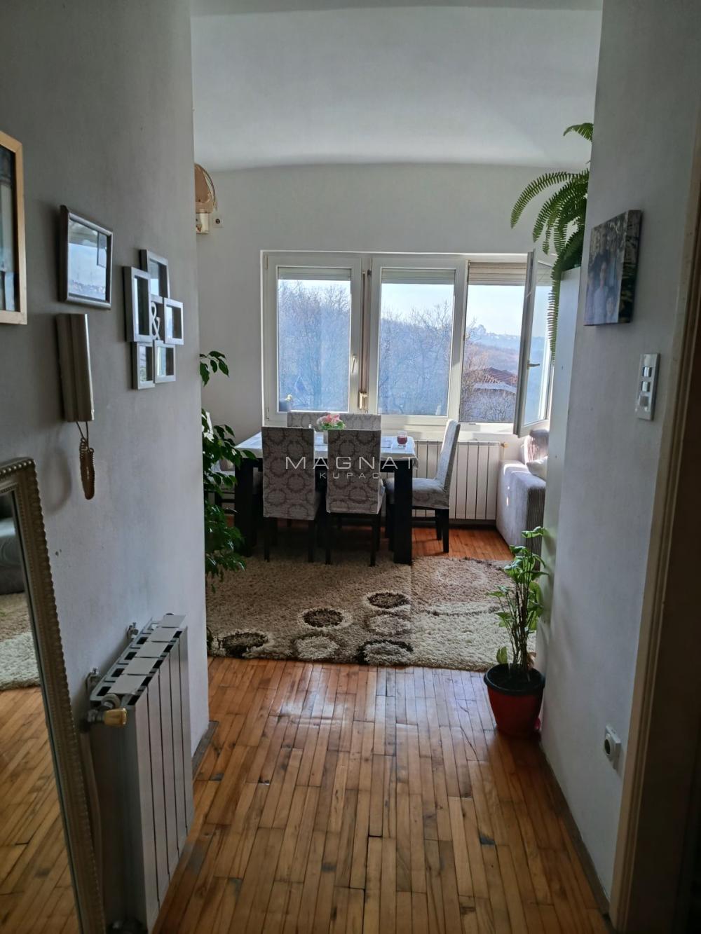 Stan na prodaju u Beogradu, Miljakovac, trosoban, 55m2, cena 140000 evra