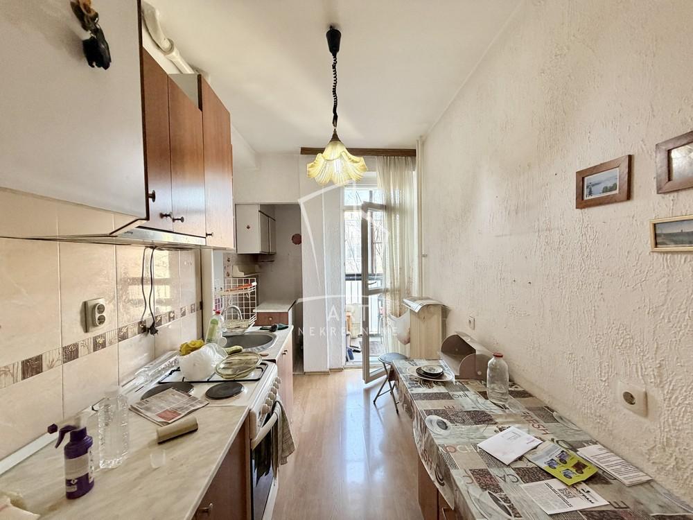 Stan na prodaju u Beogradu, Meandri, jednoiposoban, 47m2, cena 163000 evra