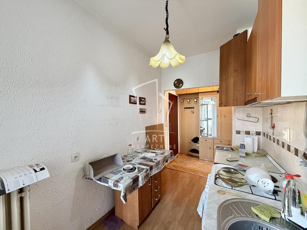 Stan na prodaju u Beogradu, Meandri, jednoiposoban, 47m2, cena 163000 evra