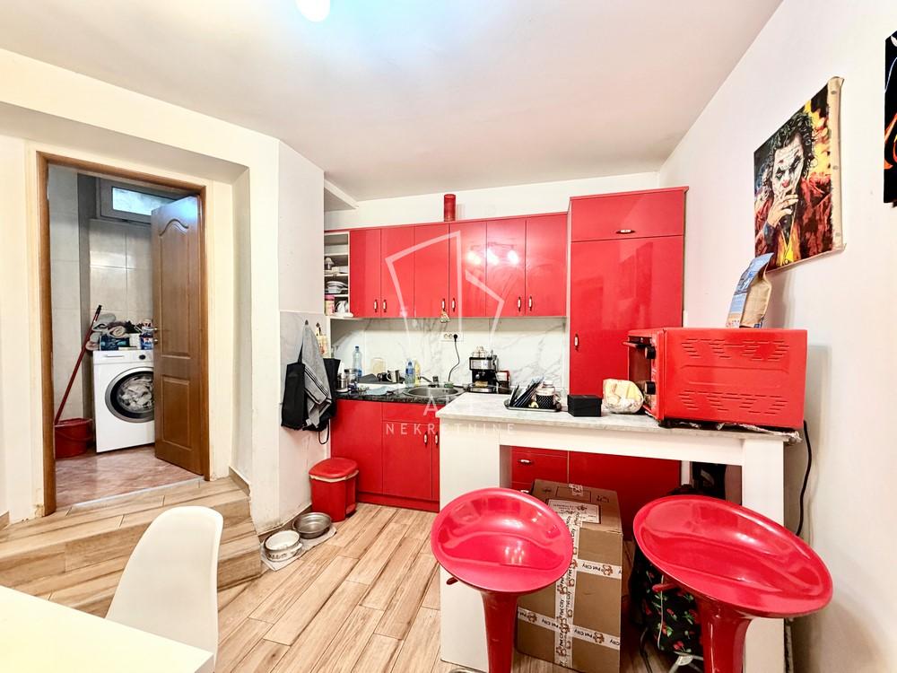 Stan na prodaju u Beogradu, Stari grad, jednoiposoban, 31m2, cena 130000 evra