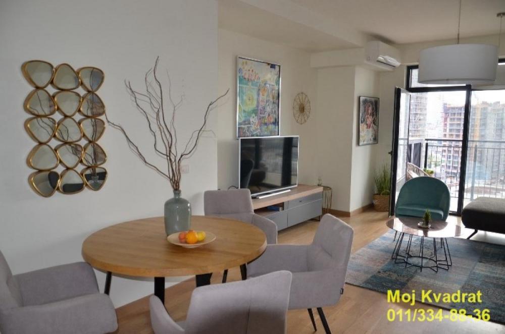 Stan na prodaju u Beogradu, Beograd na vodi, trosoban, 82m2, cena 425000 evra