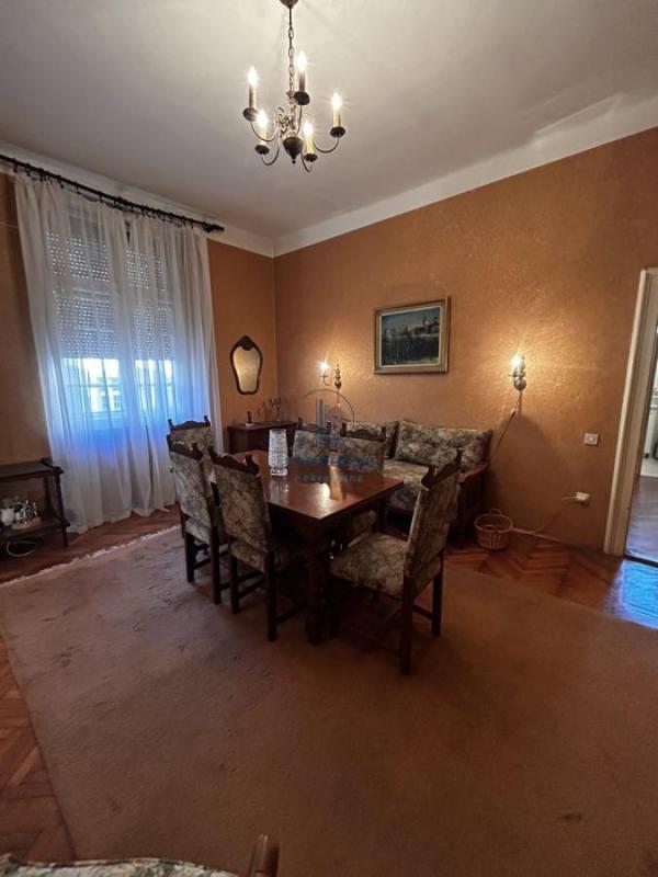 Stan na prodaju u Beogradu, Kosančićev venac, 90m2, cena 330000 evra