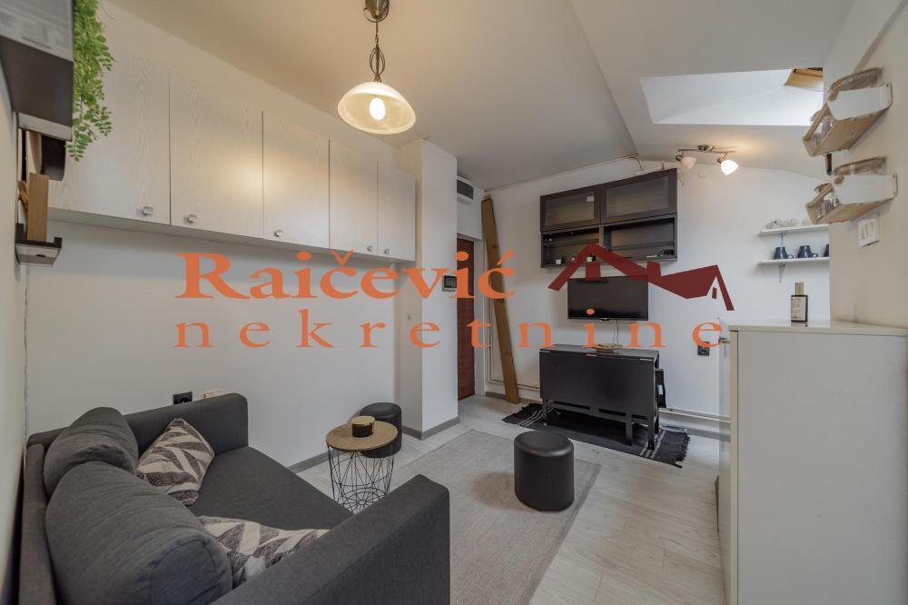 Stan na prodaju u Beogradu, Beograd (centar), jednoiposoban, 35m2, cena 144000 evra