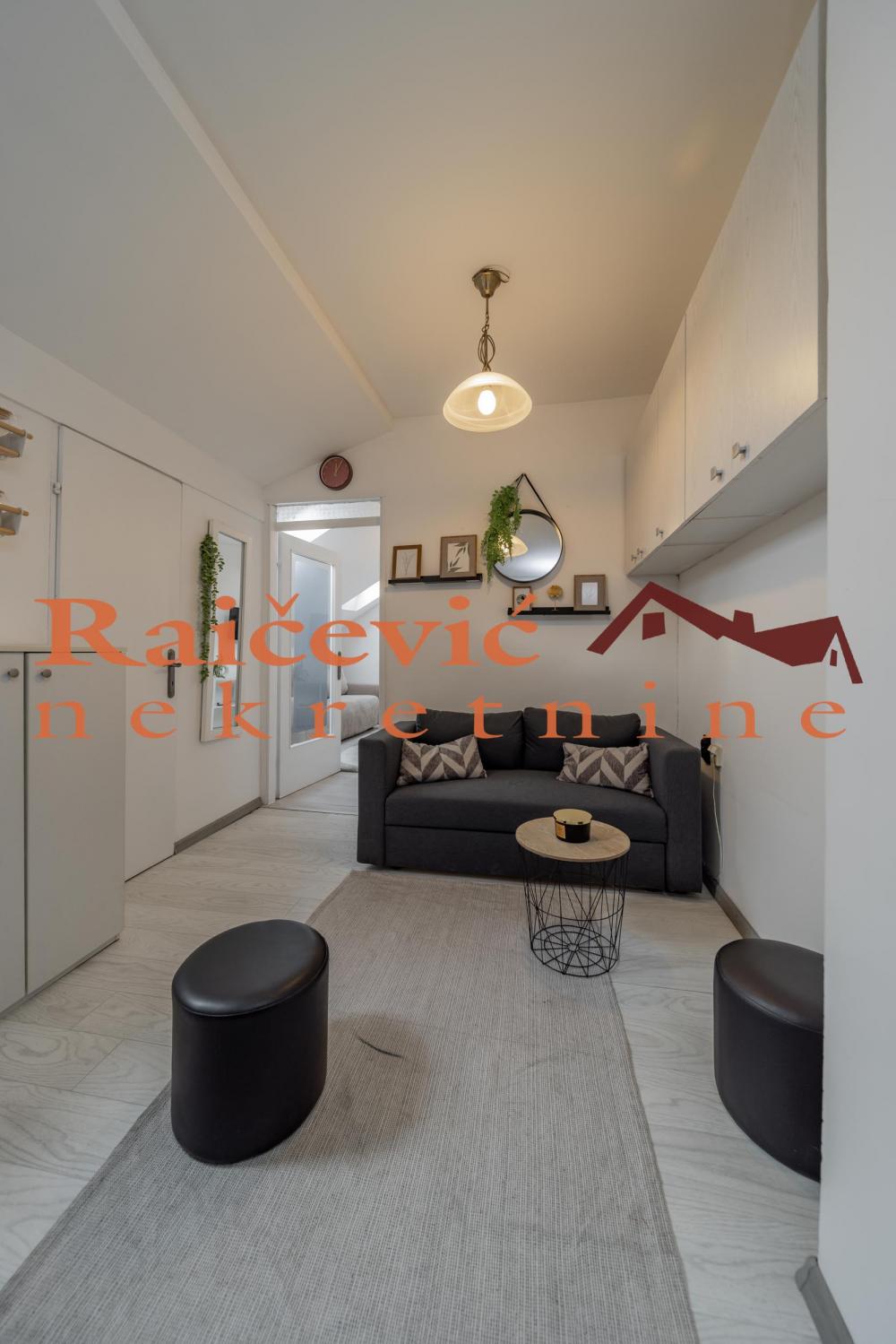 Stan na prodaju u Beogradu, Beograd (centar), jednoiposoban, 35m2, cena 144000 evra