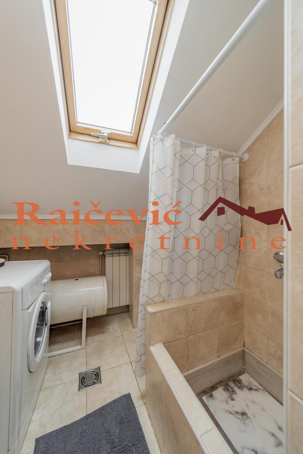 Stan na prodaju u Beogradu, Beograd (centar), jednoiposoban, 35m2, cena 144000 evra