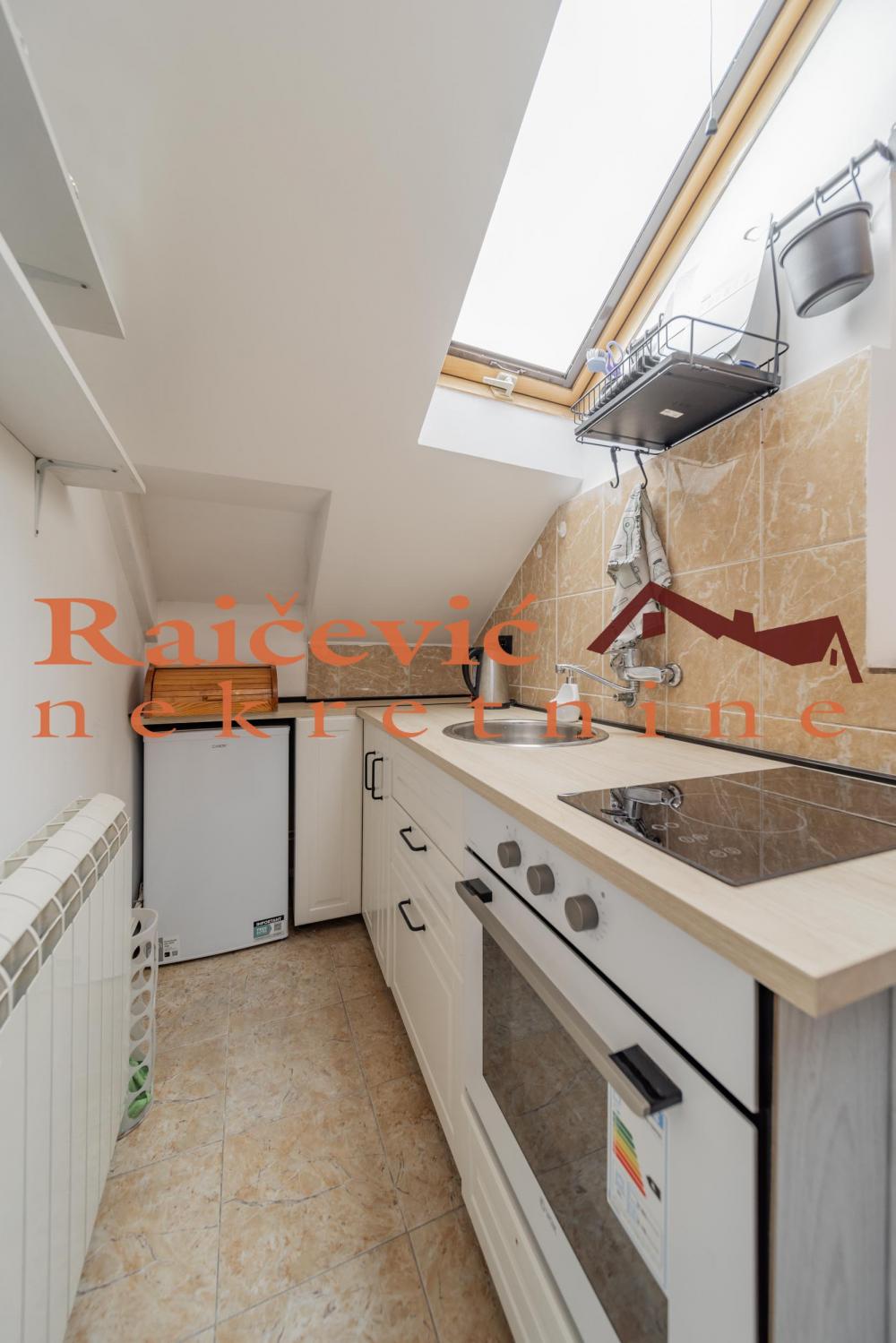 Stan na prodaju u Beogradu, Beograd (centar), jednoiposoban, 35m2, cena 144000 evra