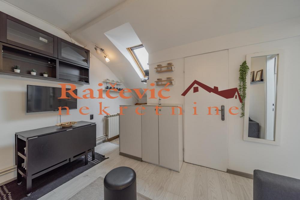 Stan na prodaju u Beogradu, Beograd (centar), jednoiposoban, 35m2, cena 144000 evra