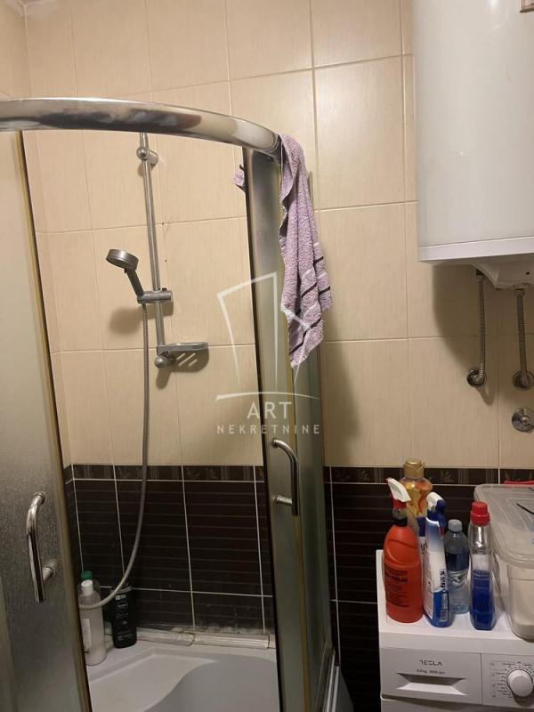 Stan na prodaju u Beogradu, Zemun, jednoiposoban, 34m2, cena 70000 evra