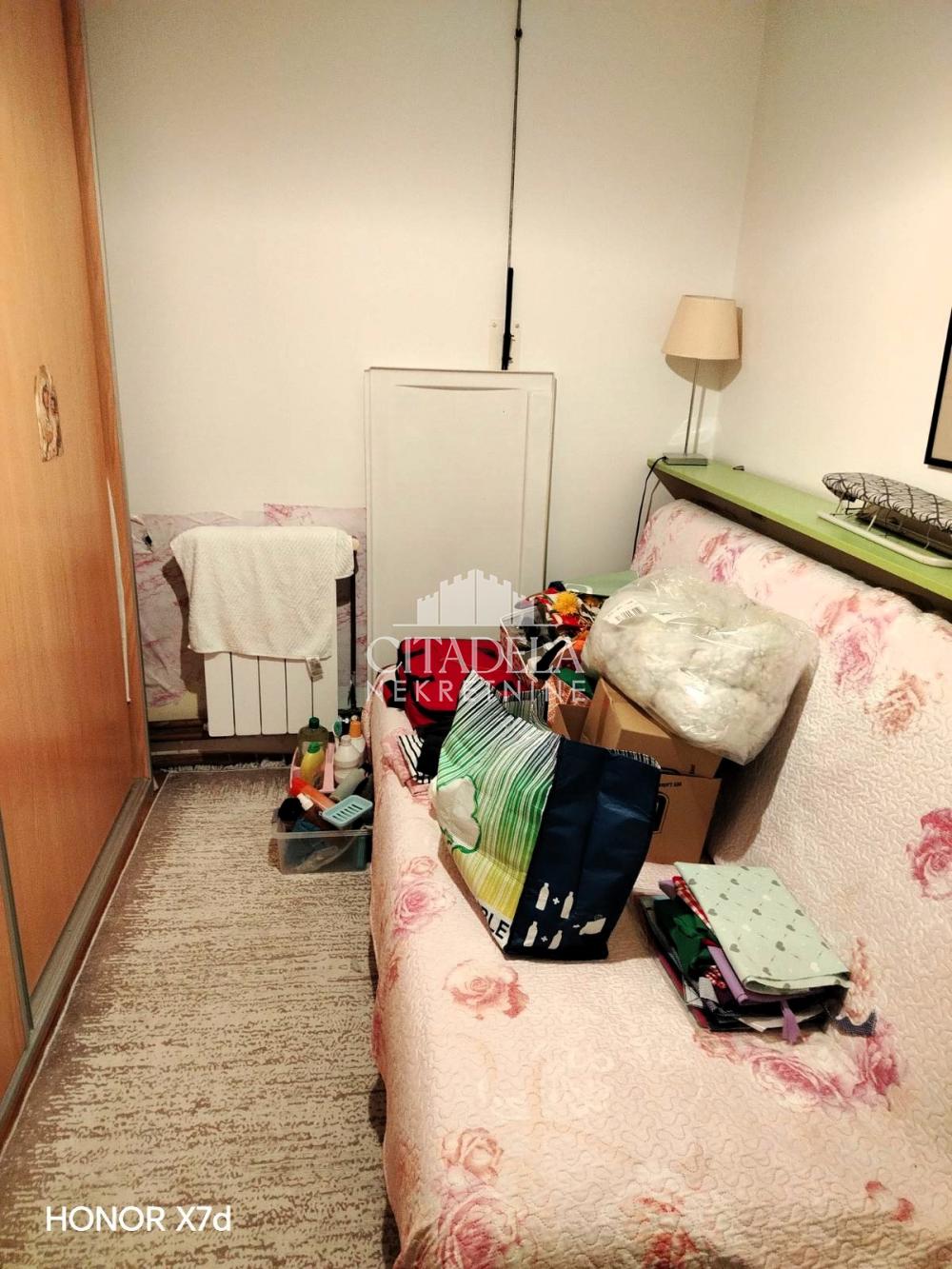 Stan na prodaju u Beogradu, Čukarica, dvoiposoban, 48m2, cena 105000 evra