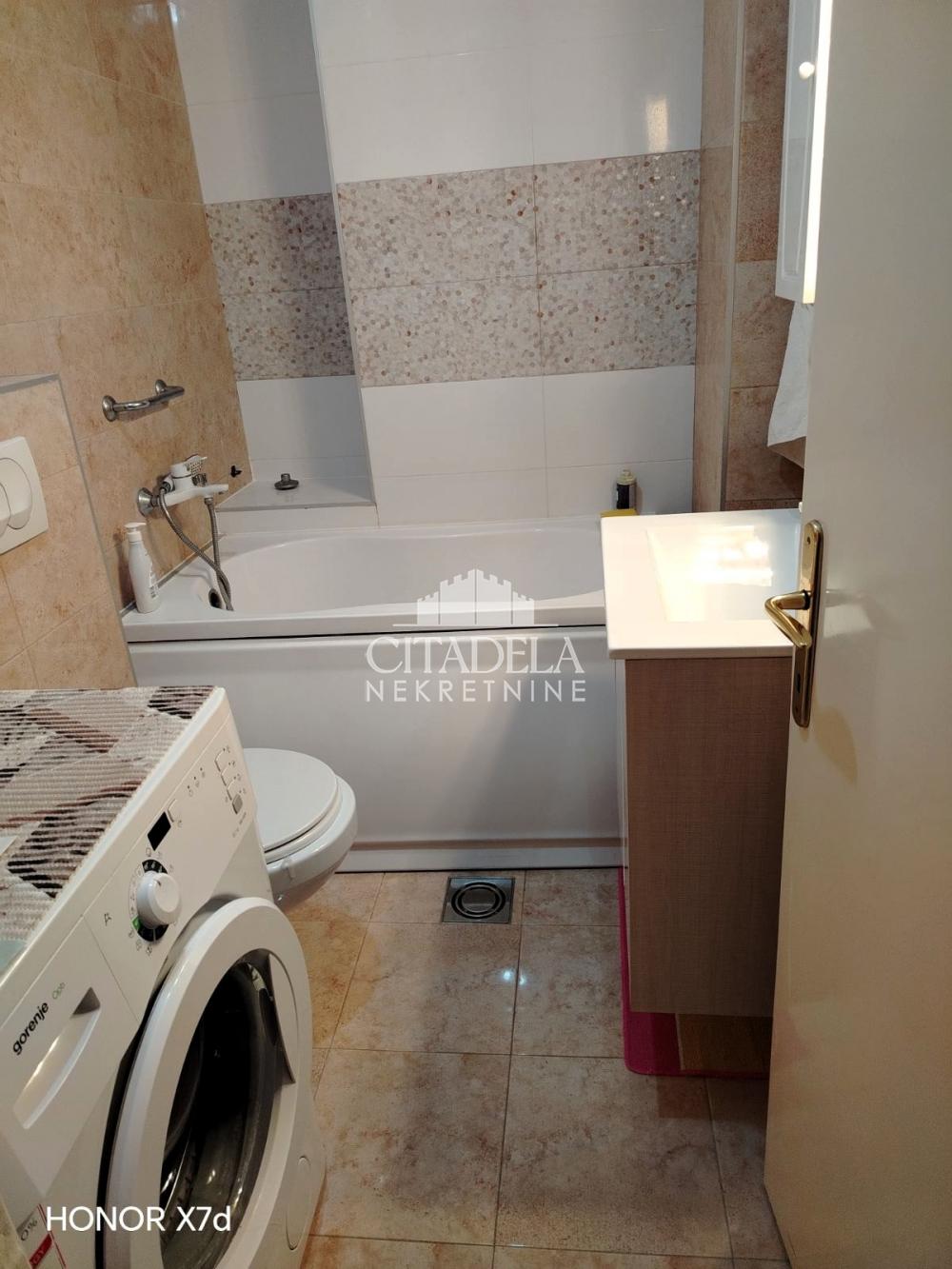 Stan na prodaju u Beogradu, Čukarica, dvoiposoban, 48m2, cena 105000 evra