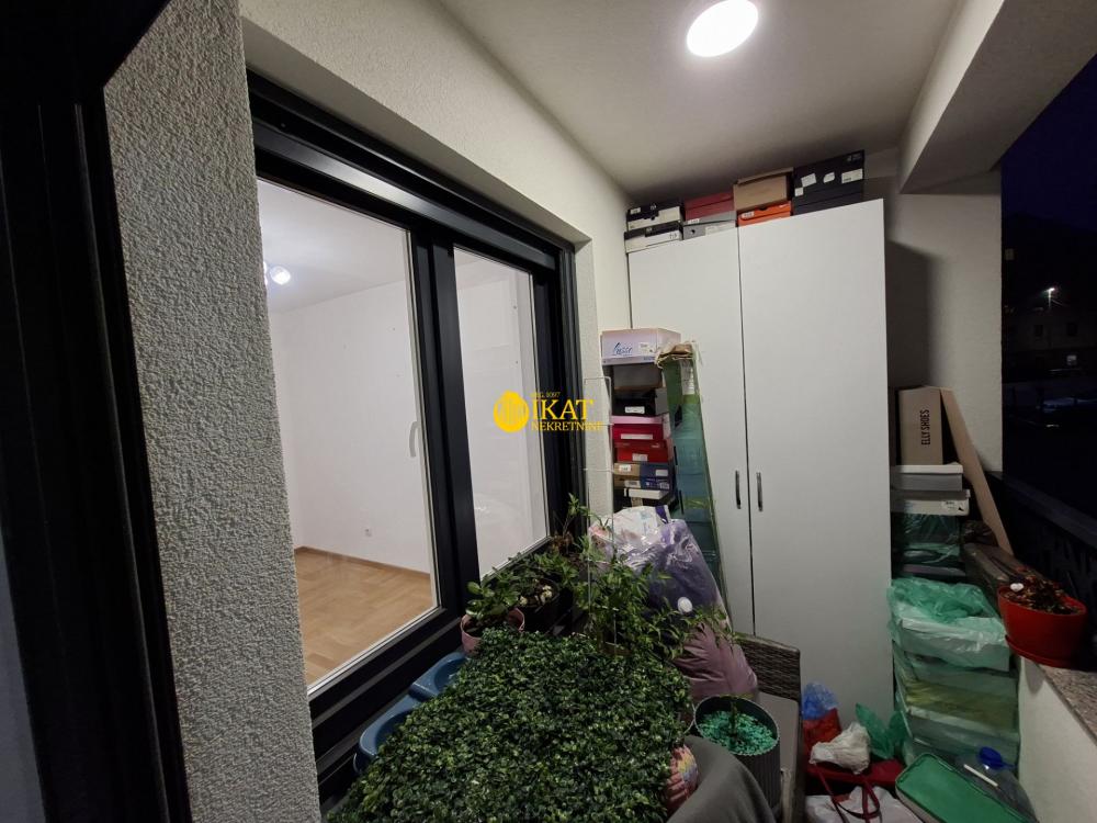 Stan na prodaju u Beogradu, Zvezdara, jednoiposoban, 38m2, cena 114000 evra