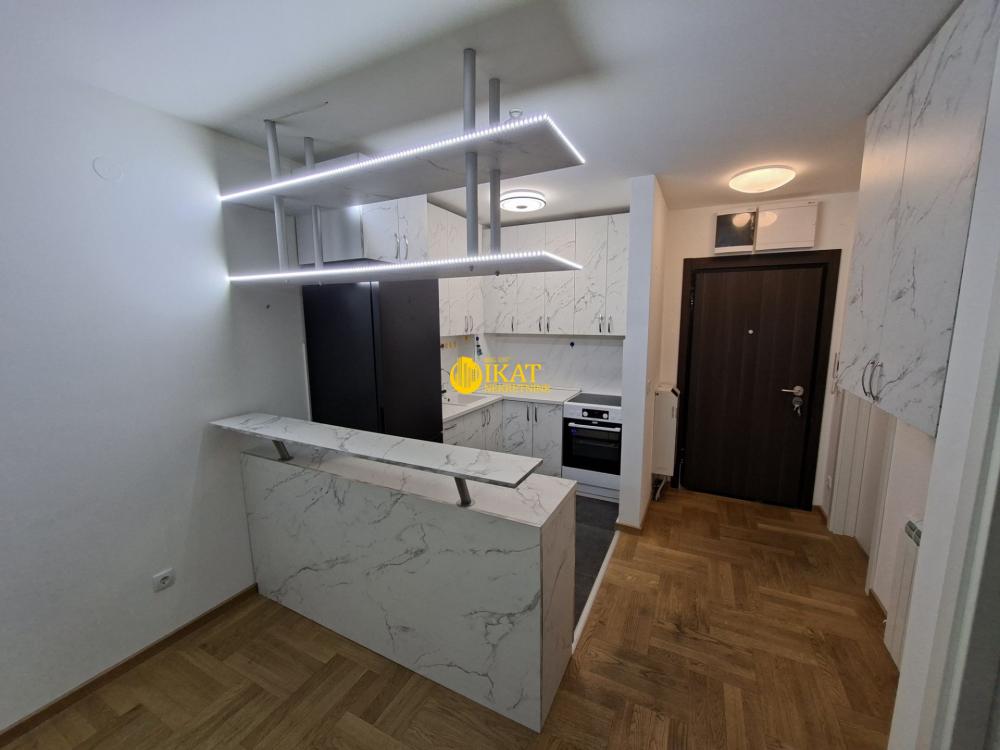 Stan na prodaju u Beogradu, Zvezdara, jednoiposoban, 38m2, cena 114000 evra