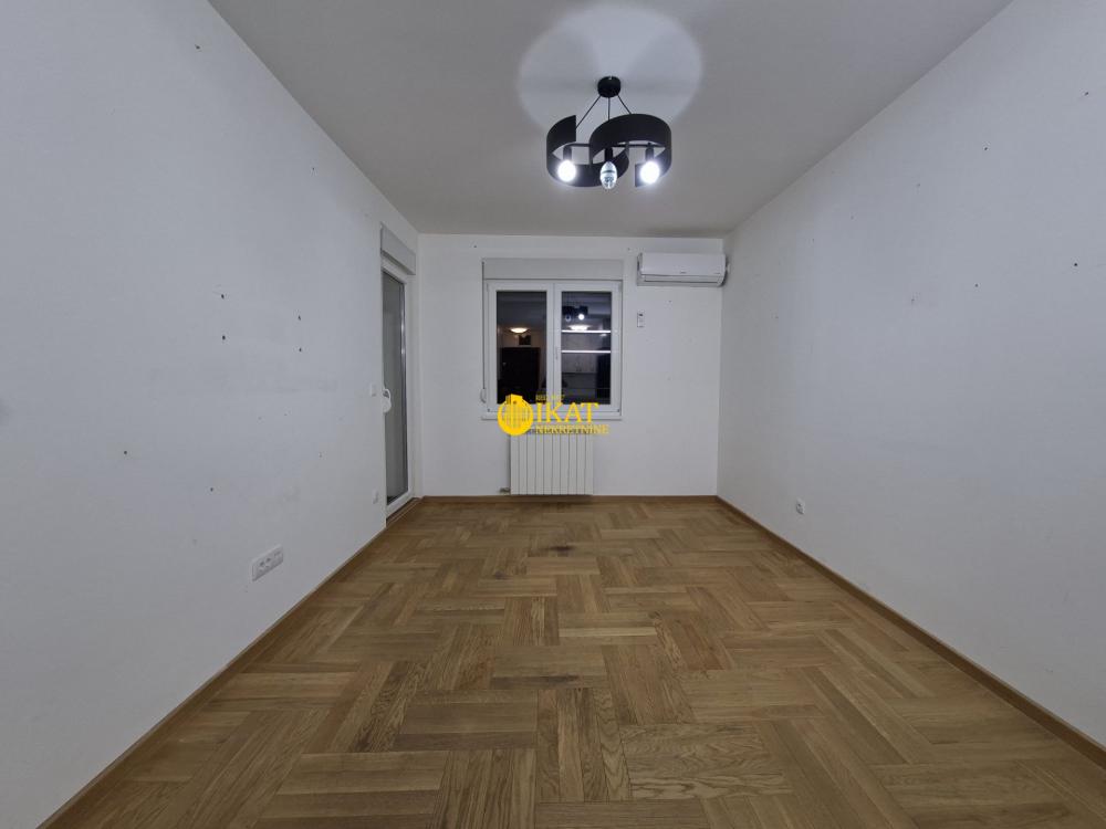 Stan na prodaju u Beogradu, Zvezdara, jednoiposoban, 38m2, cena 114000 evra