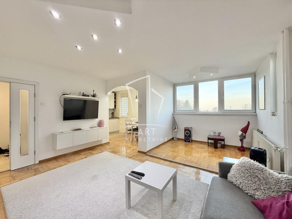 Stan na prodaju u Beogradu, Mirijevo, trosoban, 80m2, cena 225000 evra