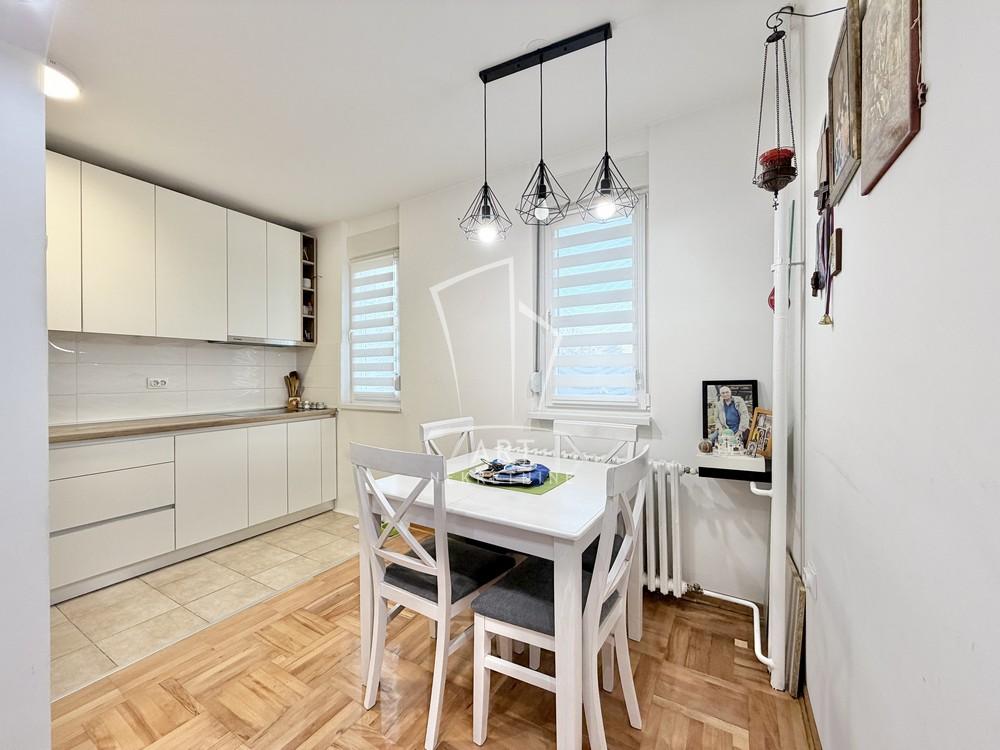 Stan na prodaju u Beogradu, Mirijevo, trosoban, 80m2, cena 225000 evra