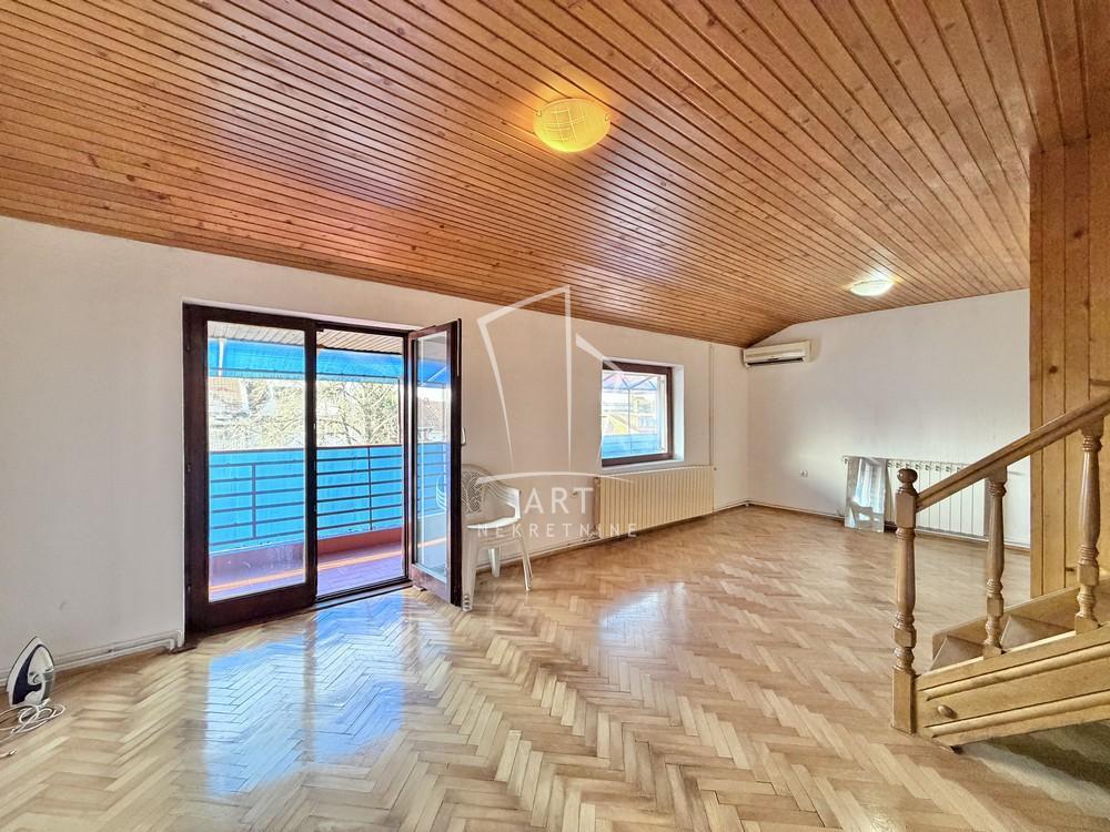 Stan na prodaju u Beogradu, Čukarica, 124m2, cena 190000 evra